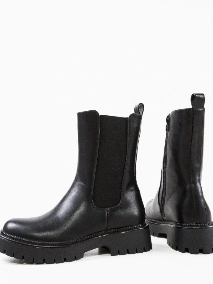 Ghete dama Alysha Negre