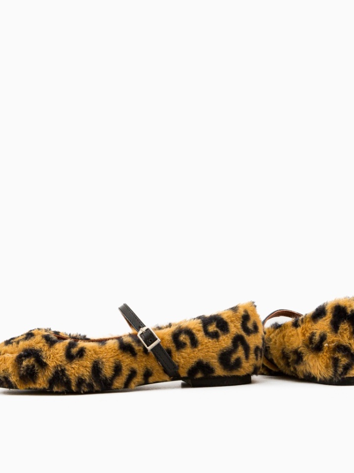 Balerini dama Pufulet Negri