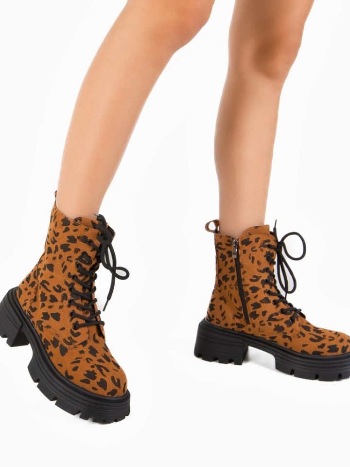 Ghete dama Carnac Maro