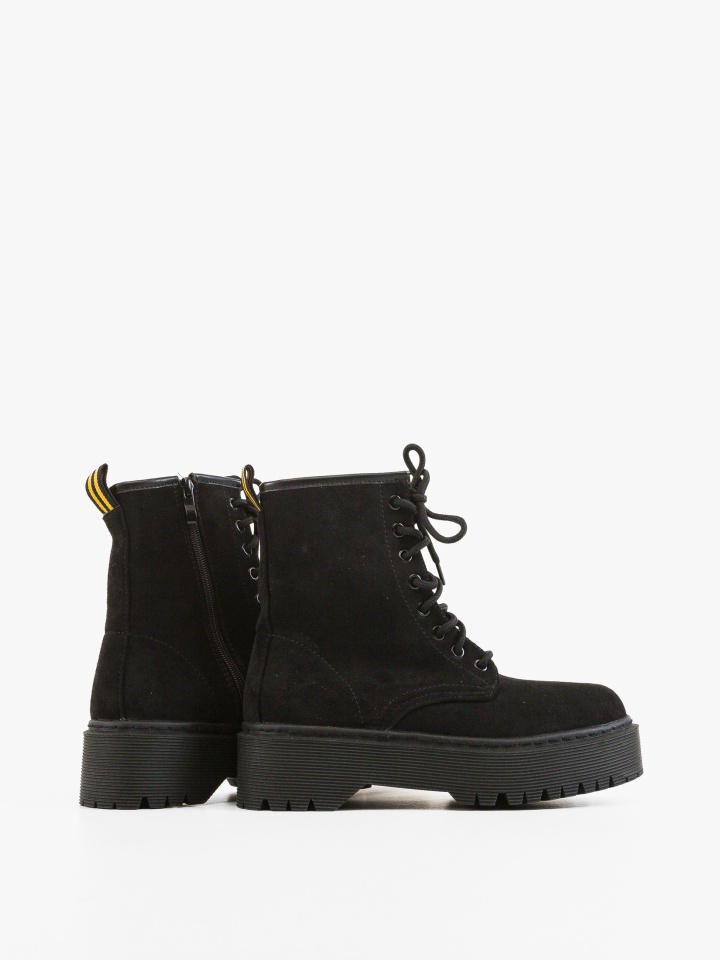 Ghete dama Ndidi Negre