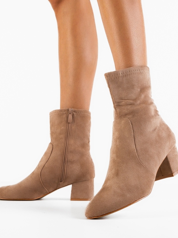 Botine dama Ismael Camel