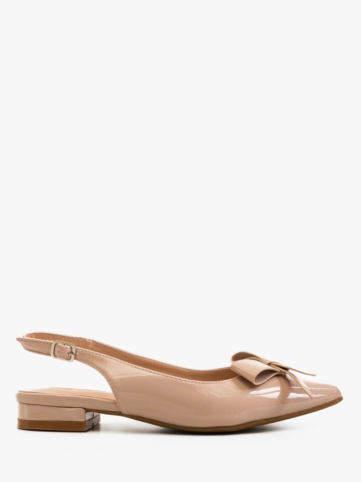 Balerini dama Faye Bej