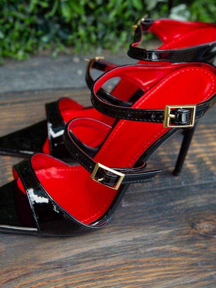 Saboti dama Yara Negri 2