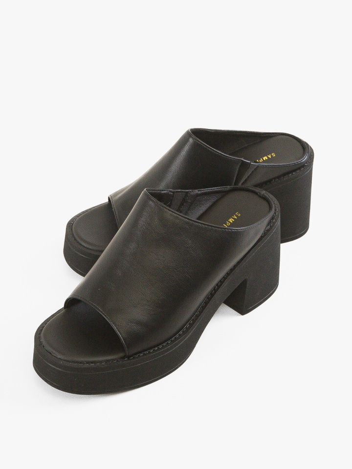 Saboti dama Stanle Negri