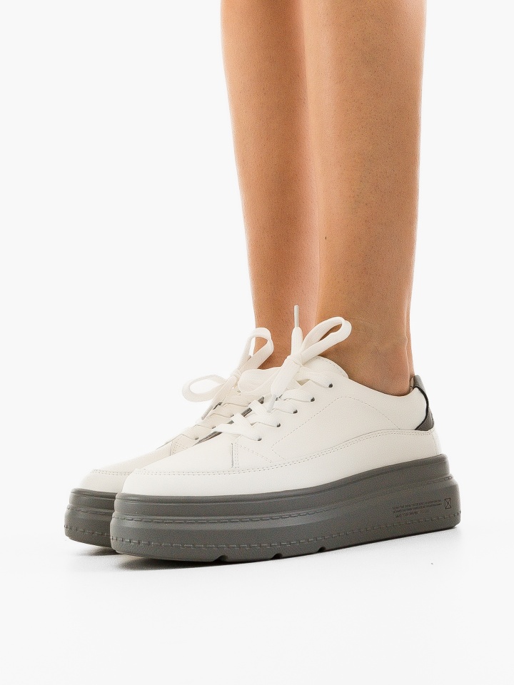 Sneakers Dama Moon Negri