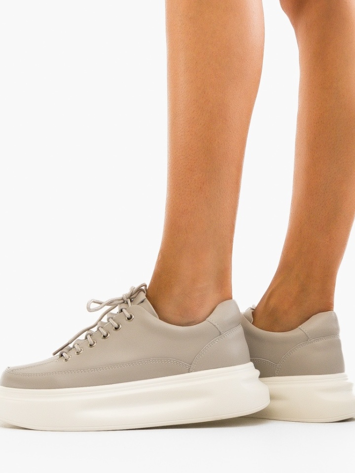 Sneakers Dama Wade Gri