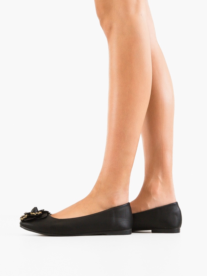 Balerini dama Zihan Grena