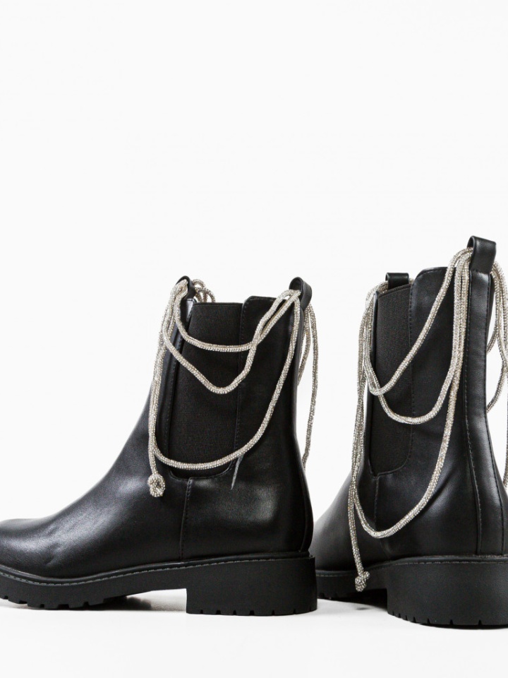 Ghete dama Kamuy Negre 2