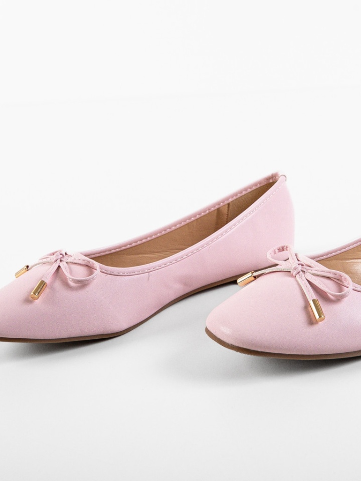 Balerini dama Atur Bej