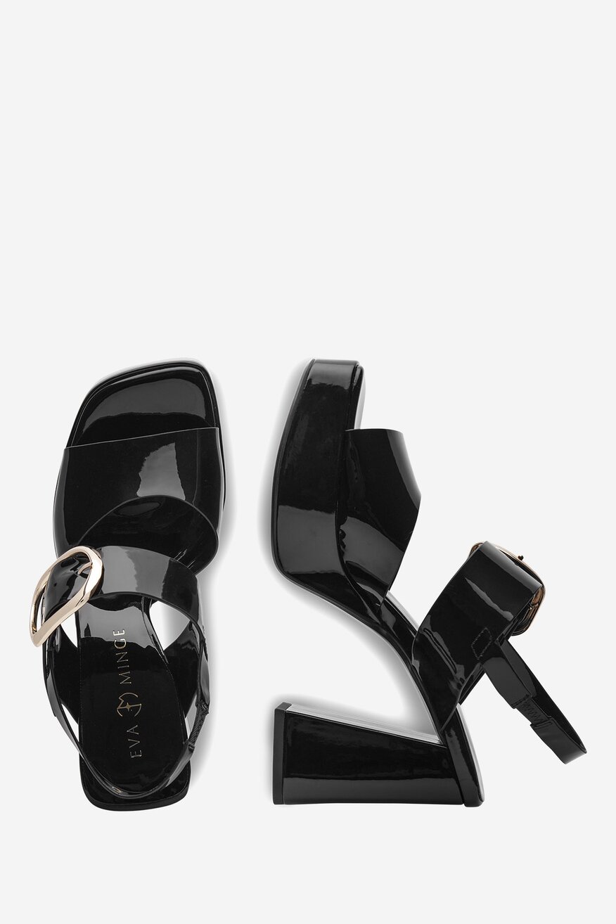 Sandały skórzane na słupku