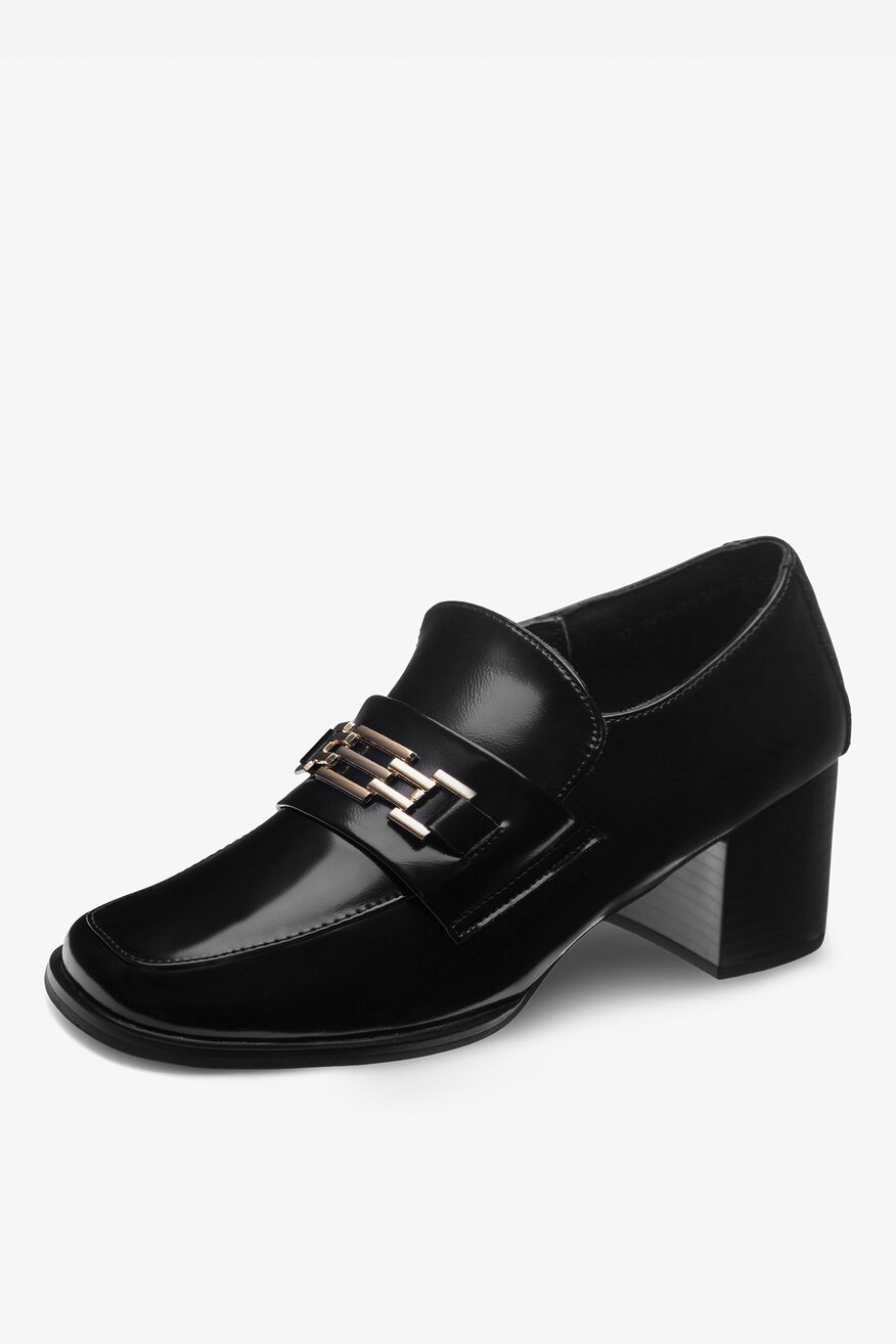 Loafersy skórzane na obcasie