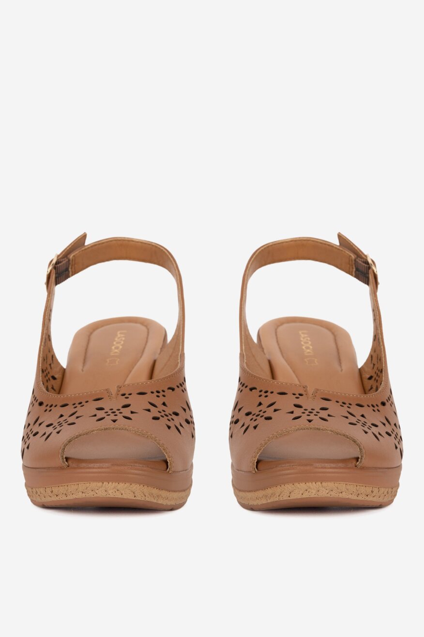 Sandały skórzane na koturnie