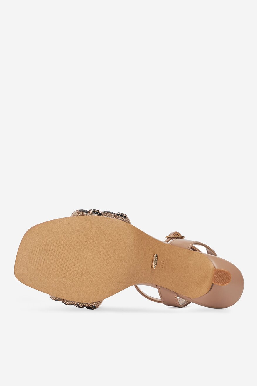 Sandały na szpilce