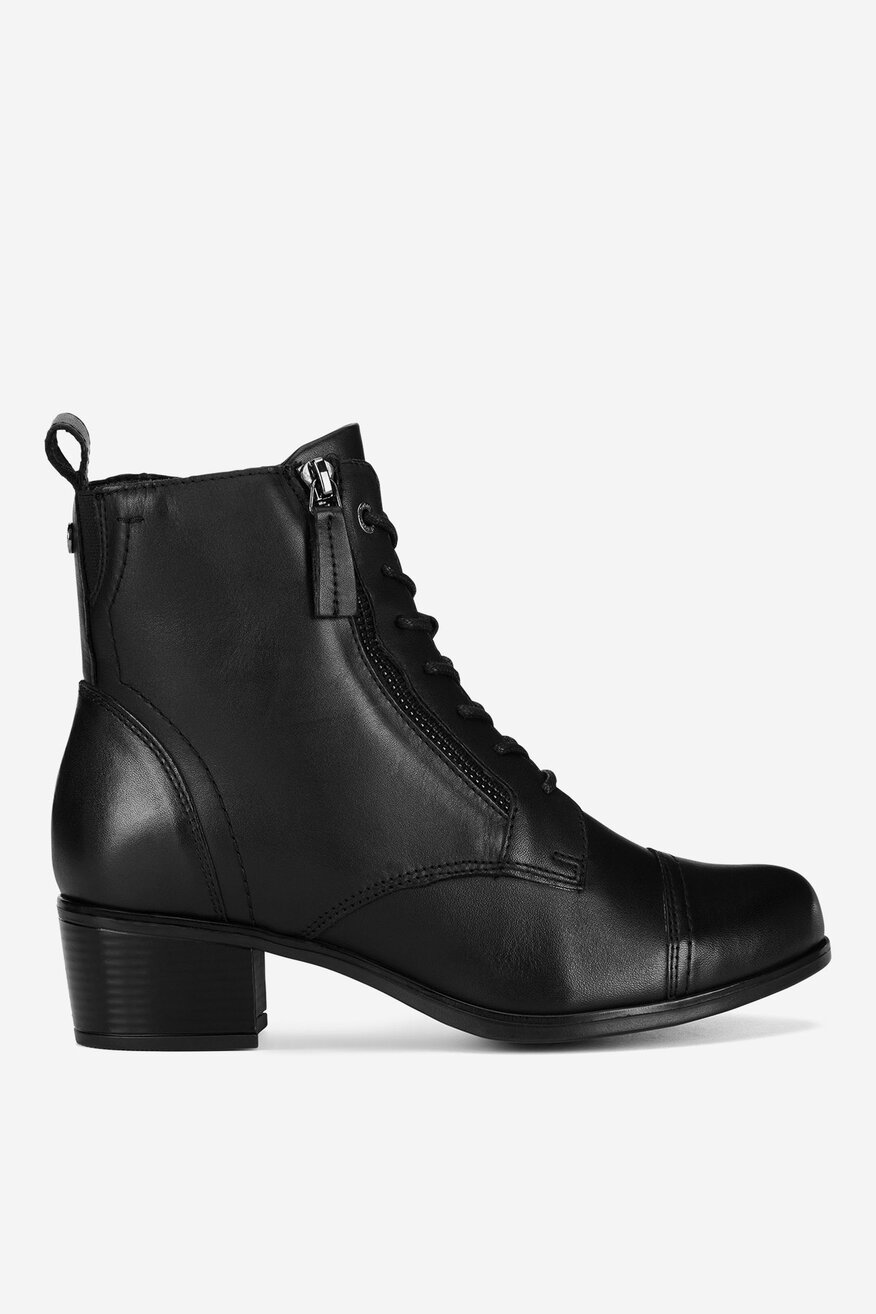 Botki skórzane na słupku