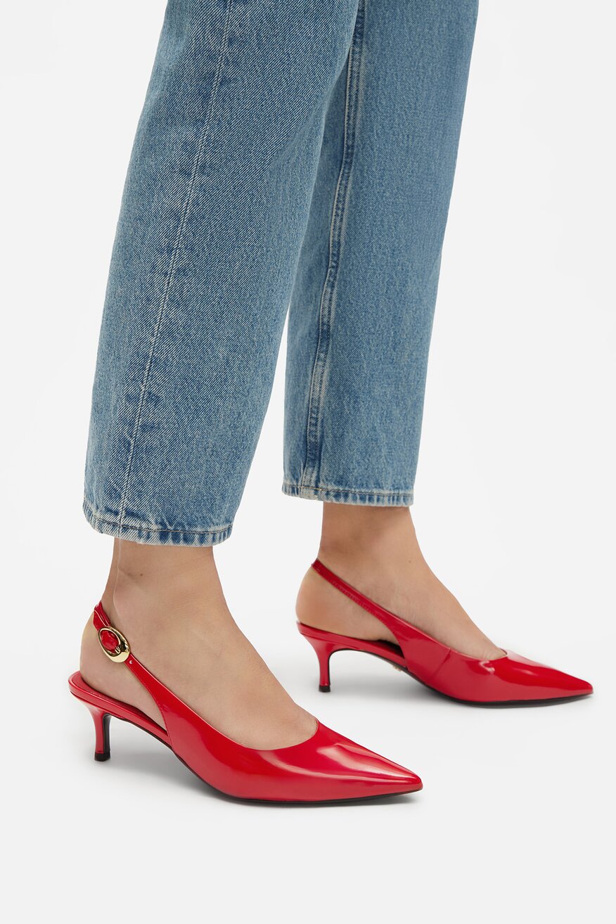 Czółenka skórzane