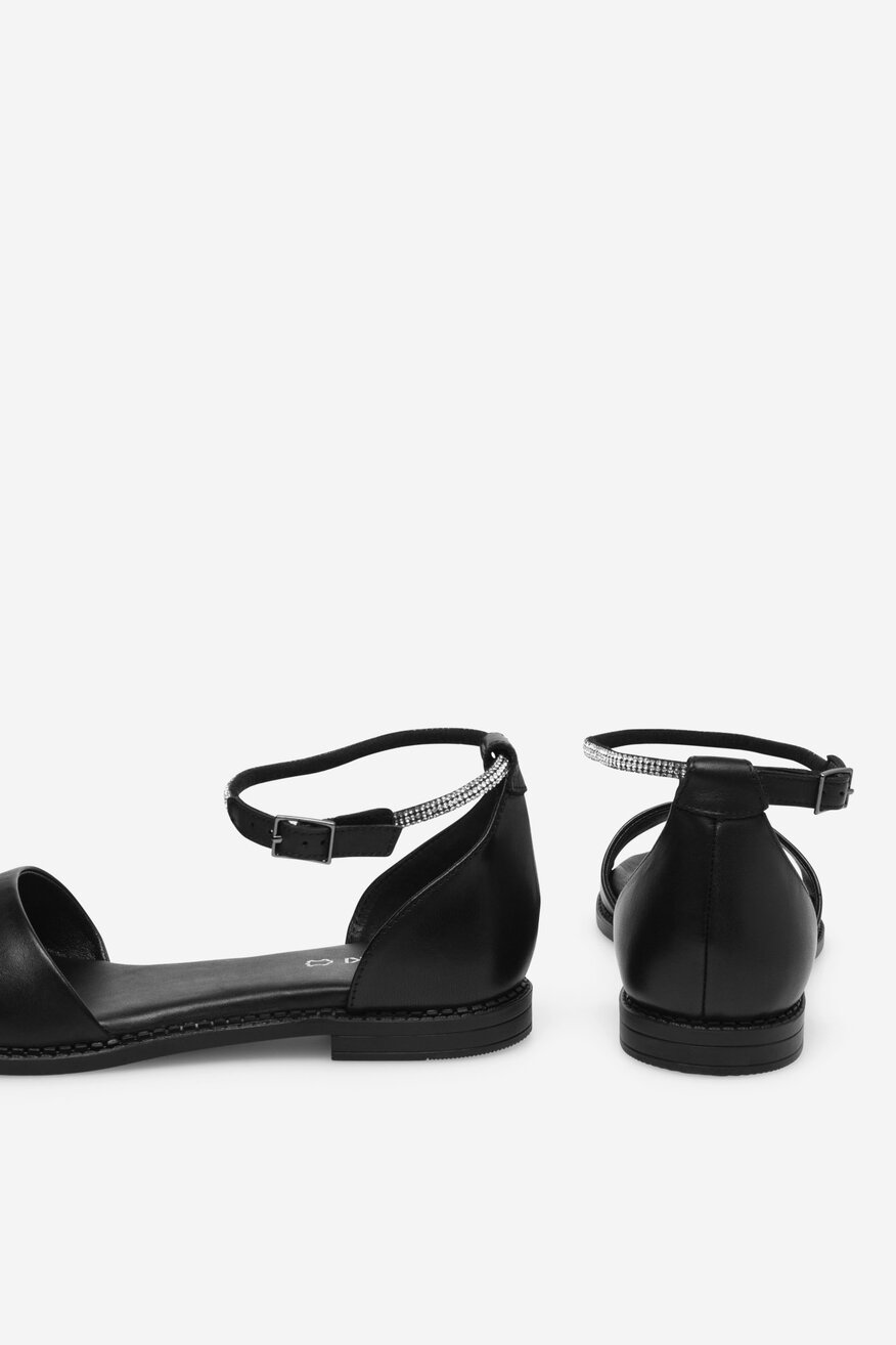 Skórzane sandały