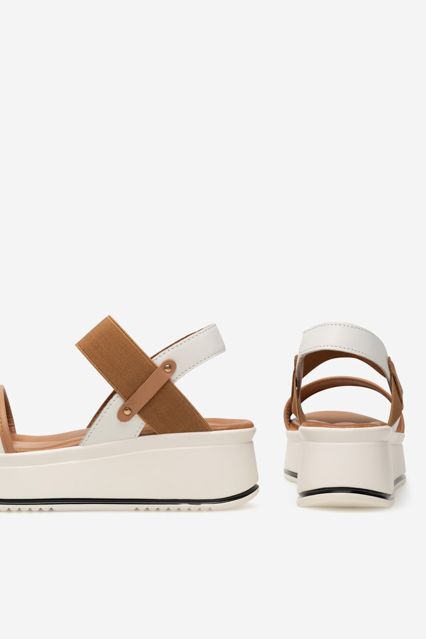 Sandały skórzane na platformie