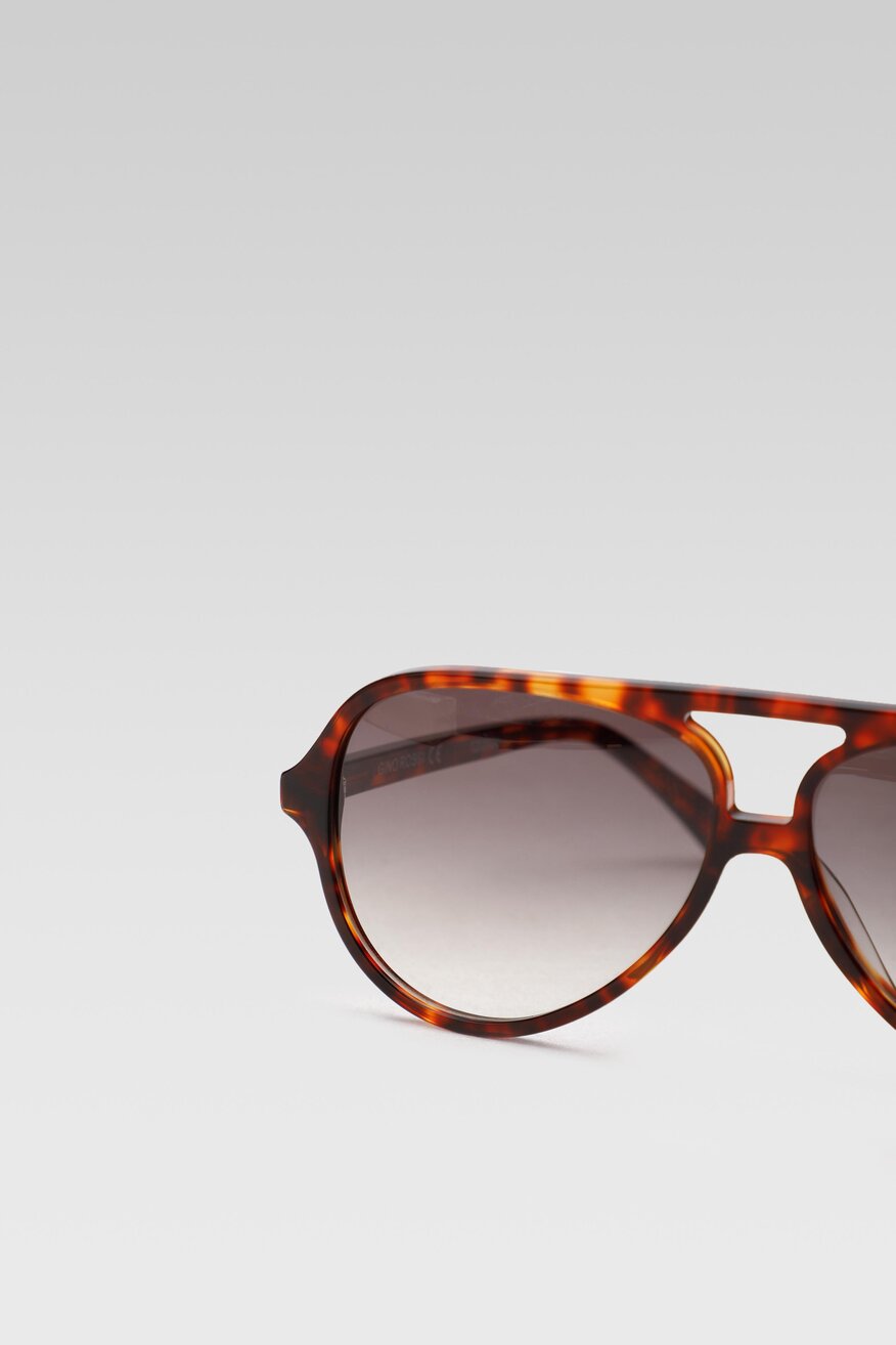 Okulary przeciwsłoneczne brązowe