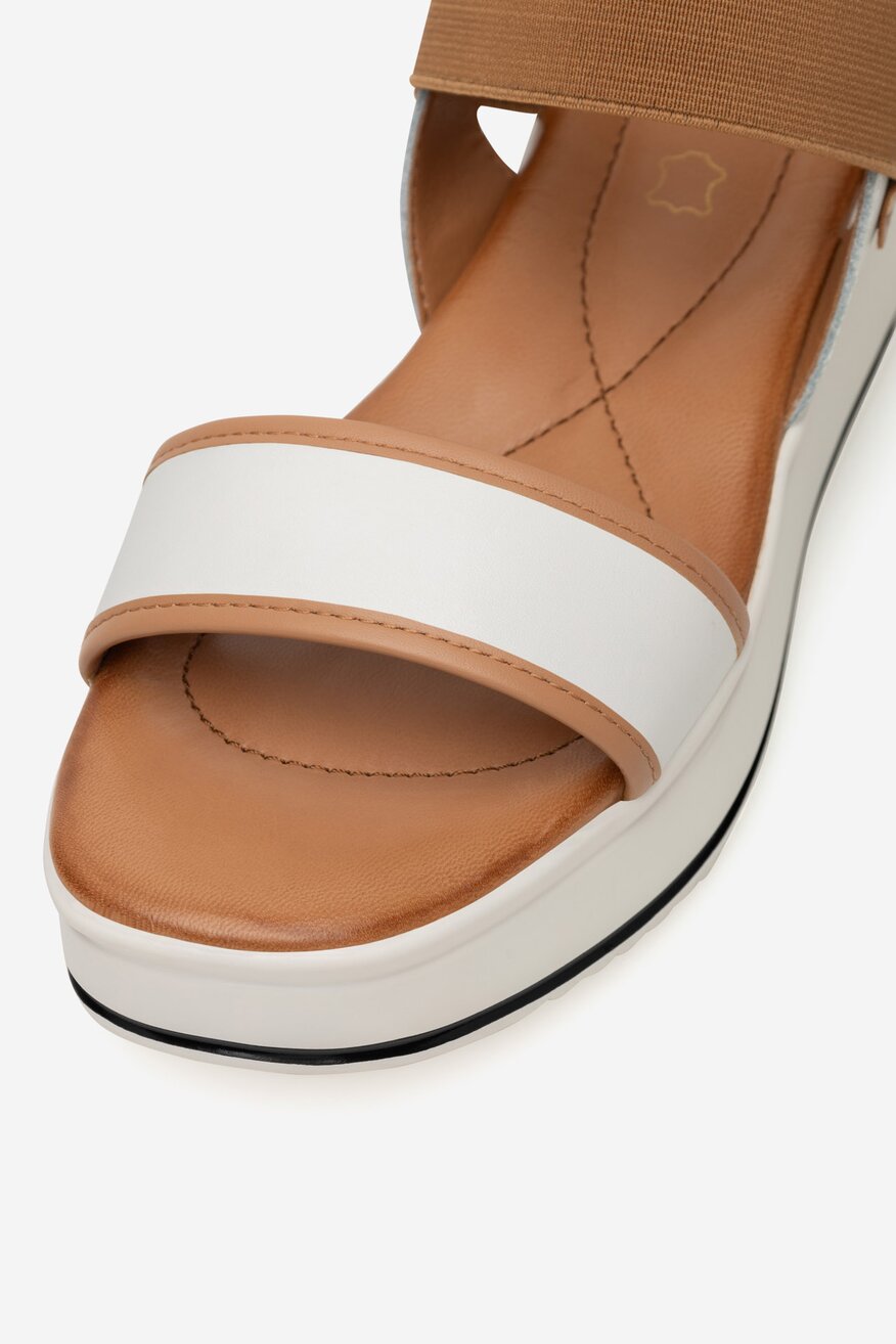Sandały skórzane na platformie