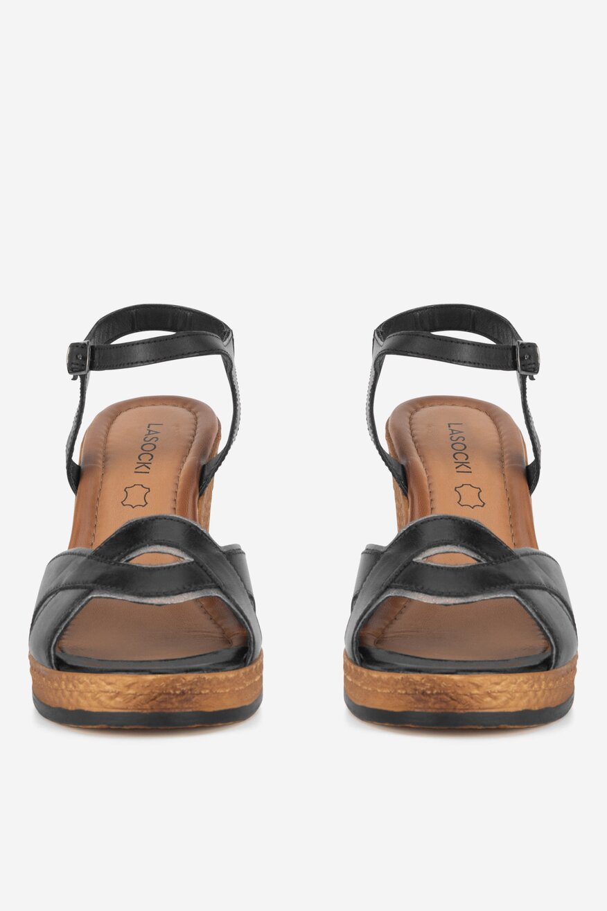 Sandały skórzane na koturnie