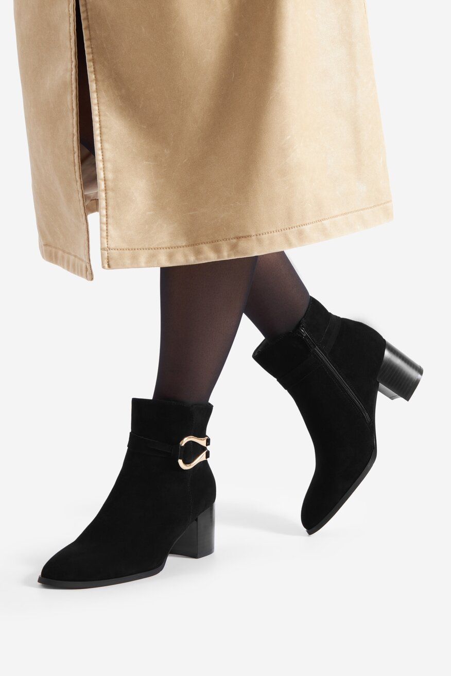 Botki skórzane na słupku