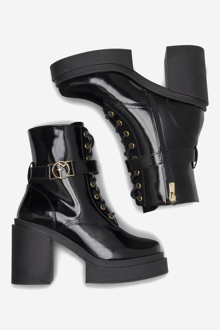 Trzewiki skórzane na słupku