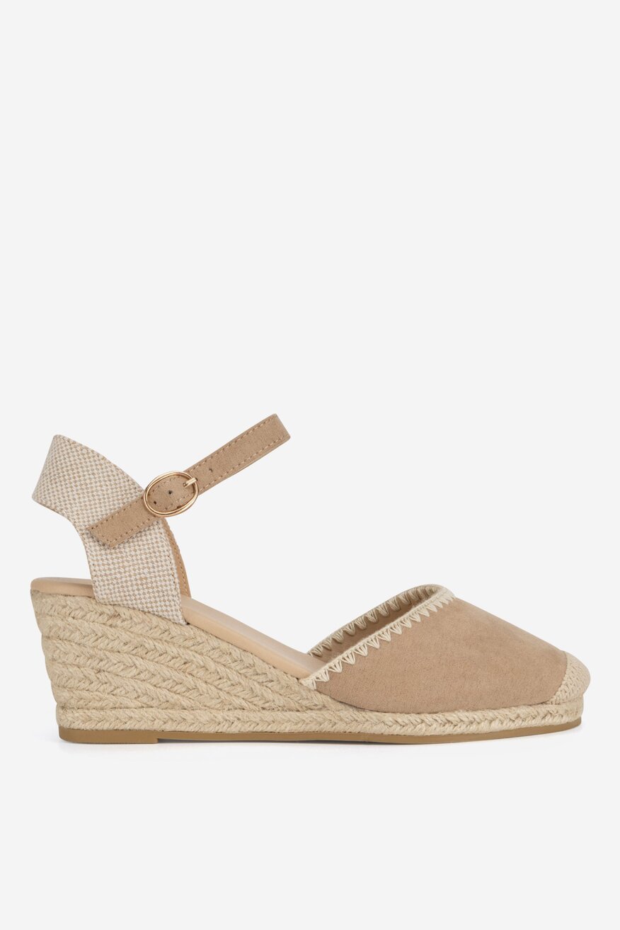 Espadryle na koturnie
