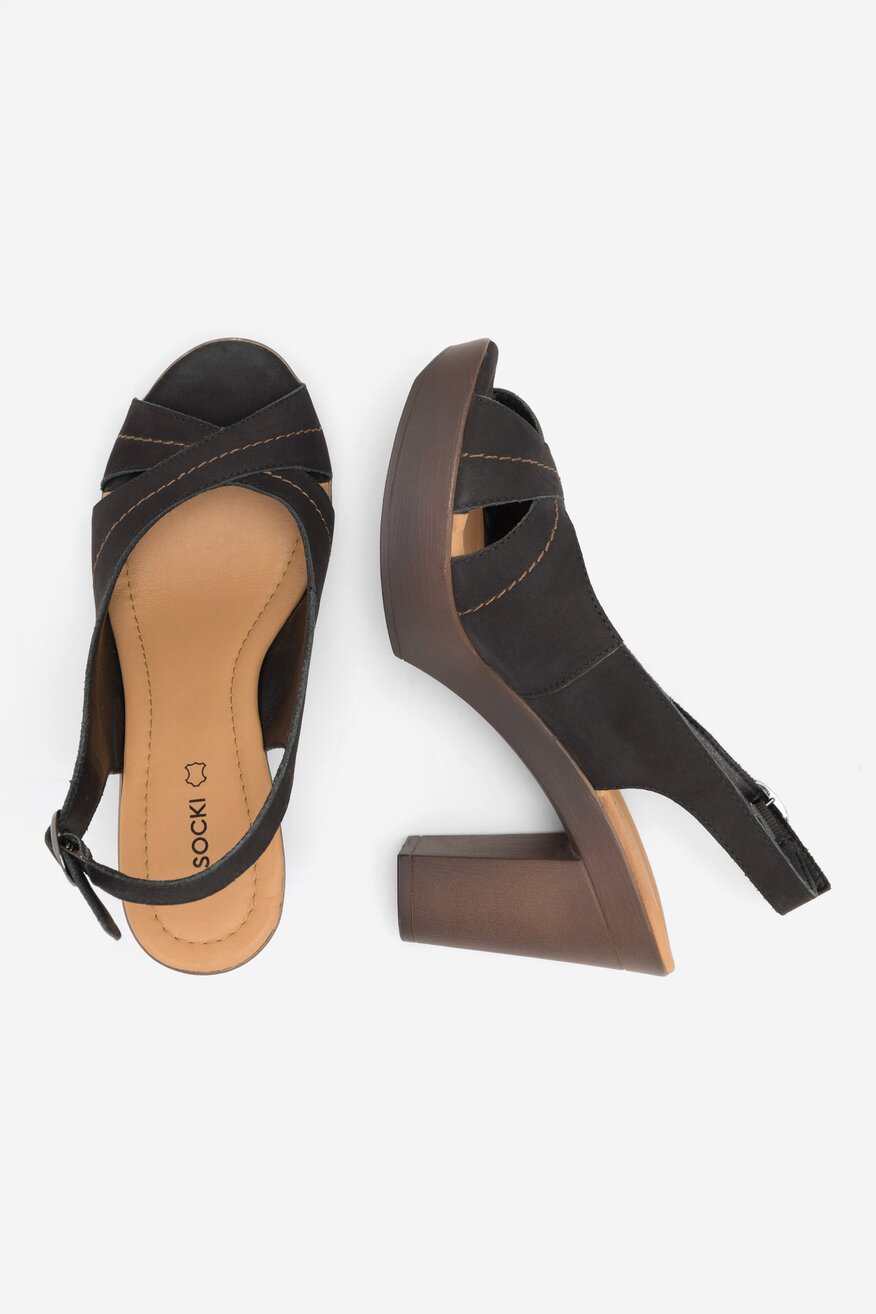 Sandały skórzane na słupku