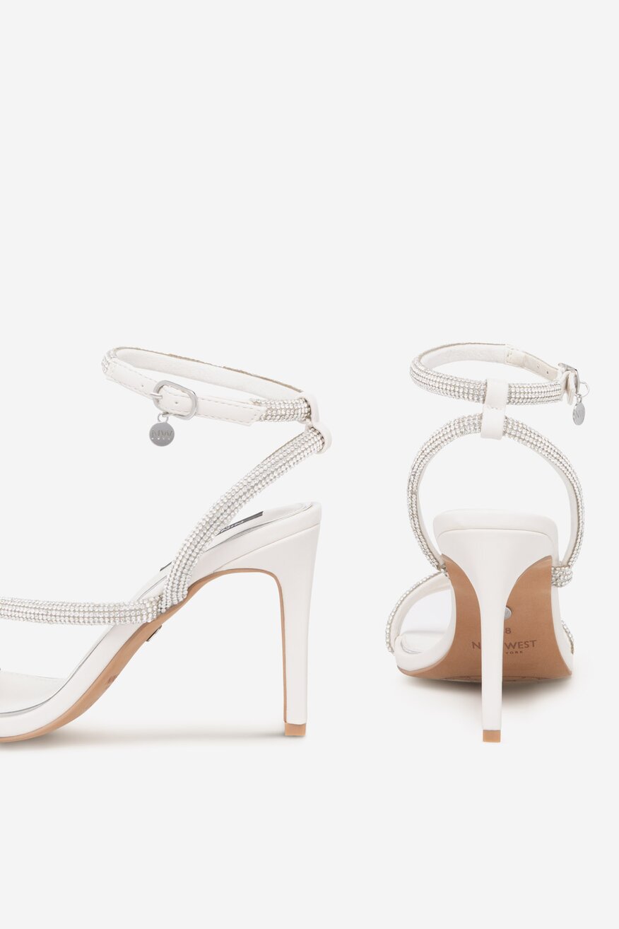 Sandały na szpilce
