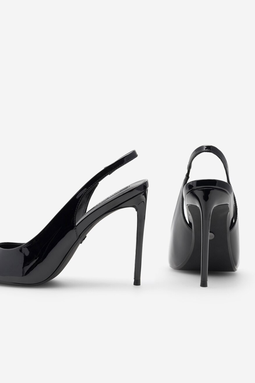 Czółenka z odkrytą piętą