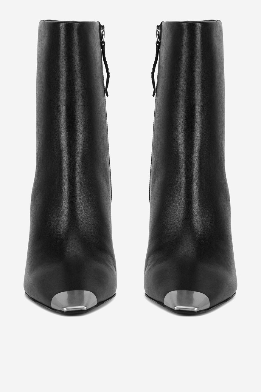 Botki skórzane na szpilce