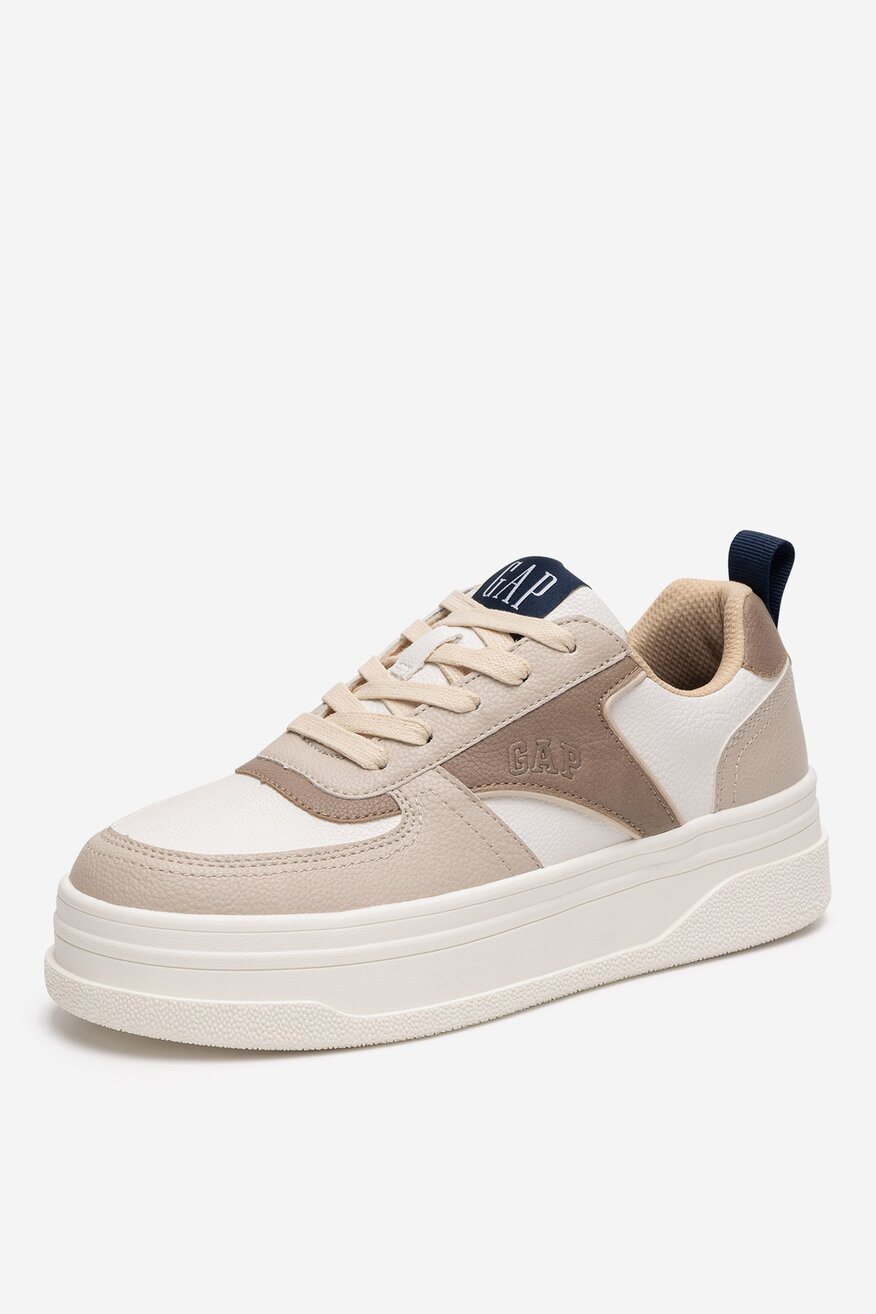 Buty sportowe na platformie