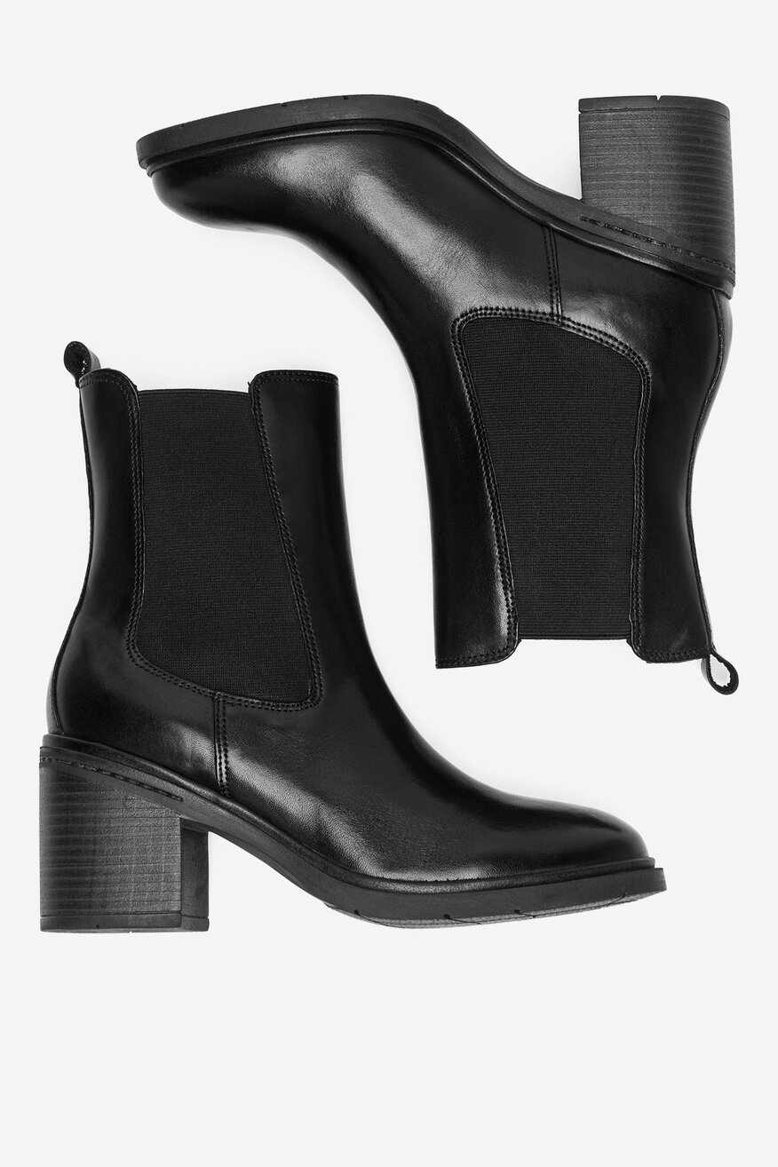 Botki skórzane na słupku