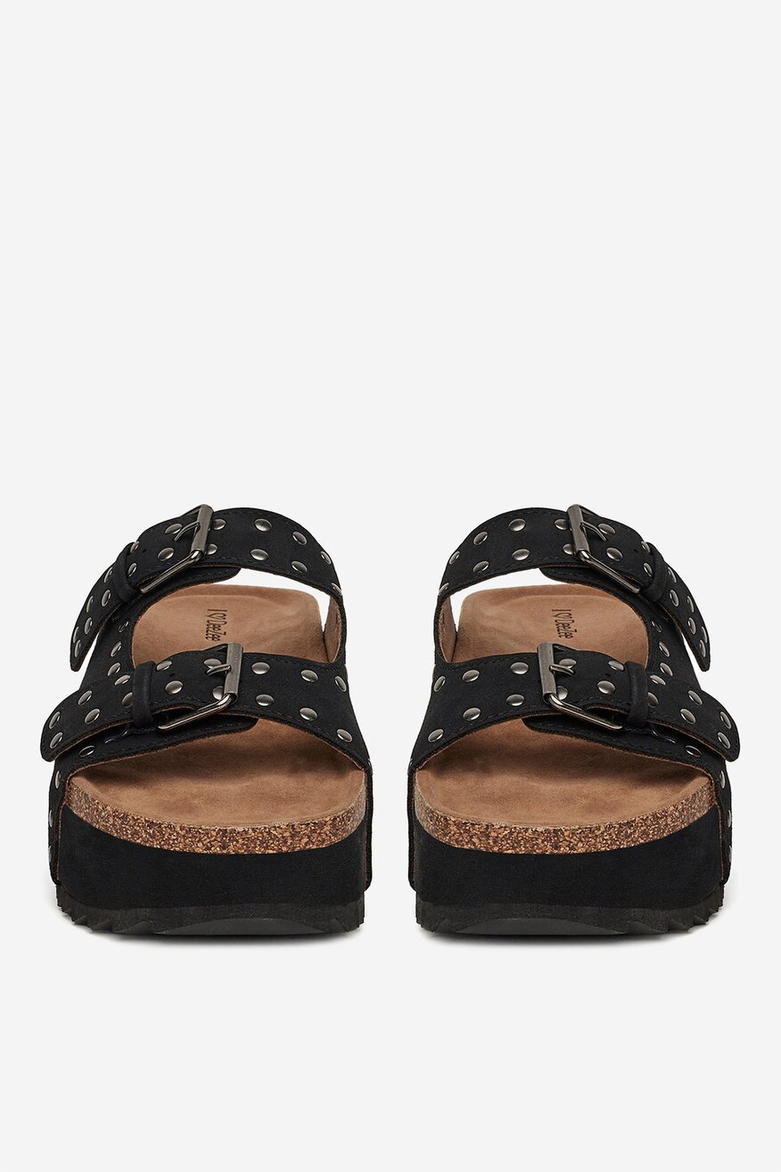 Klapki na platformie