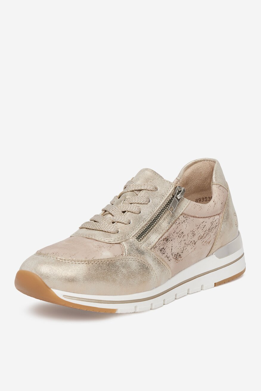 Sneakersy na koturnie