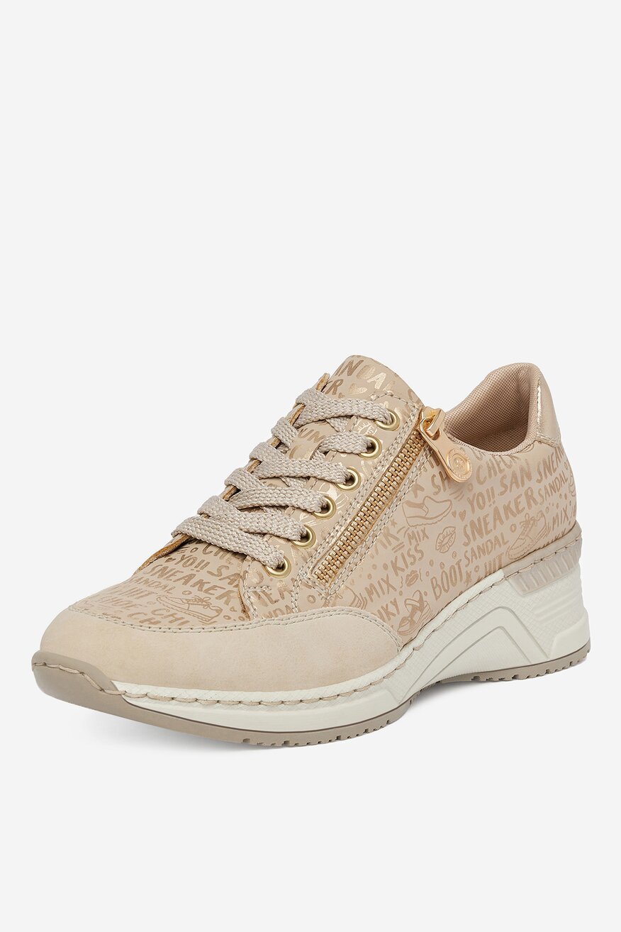 Sneakersy na koturnie