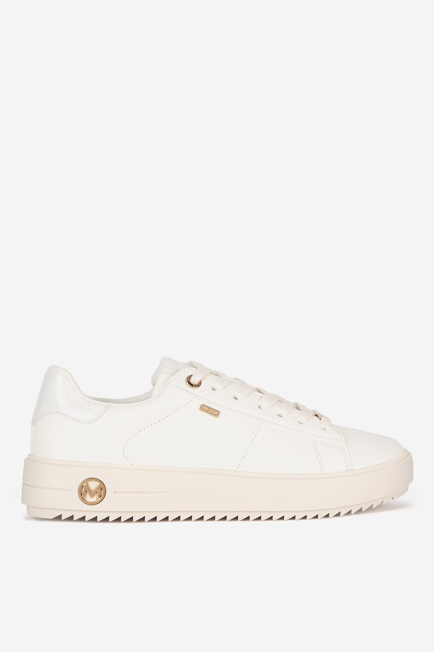 Sneakersy na platformie