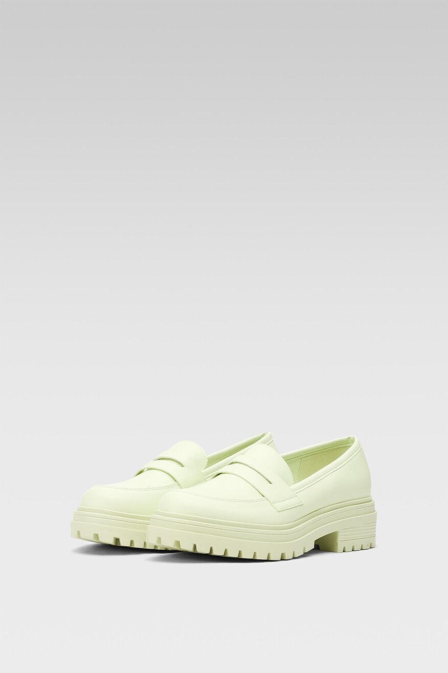 Loafersy na grubej podeszwie