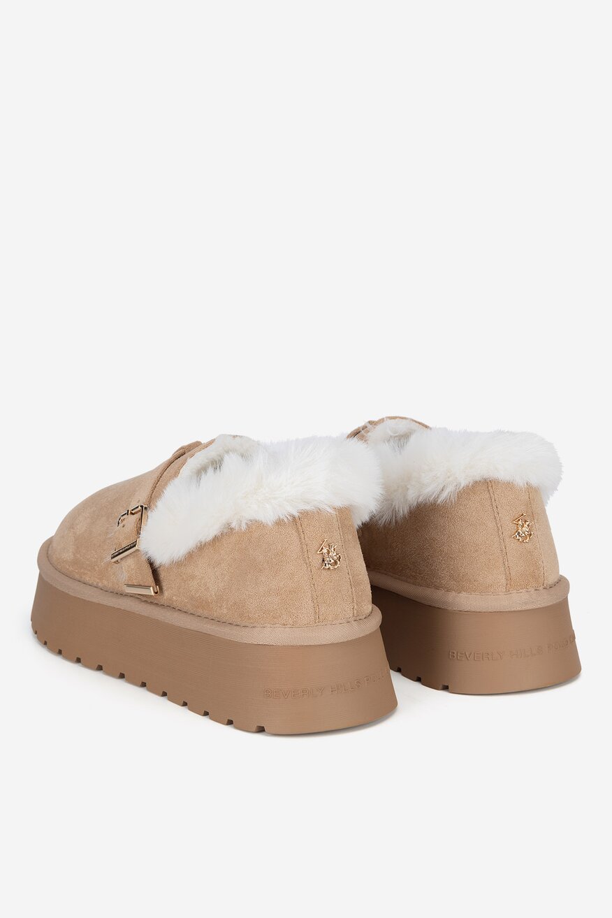 Kapcie na platformie