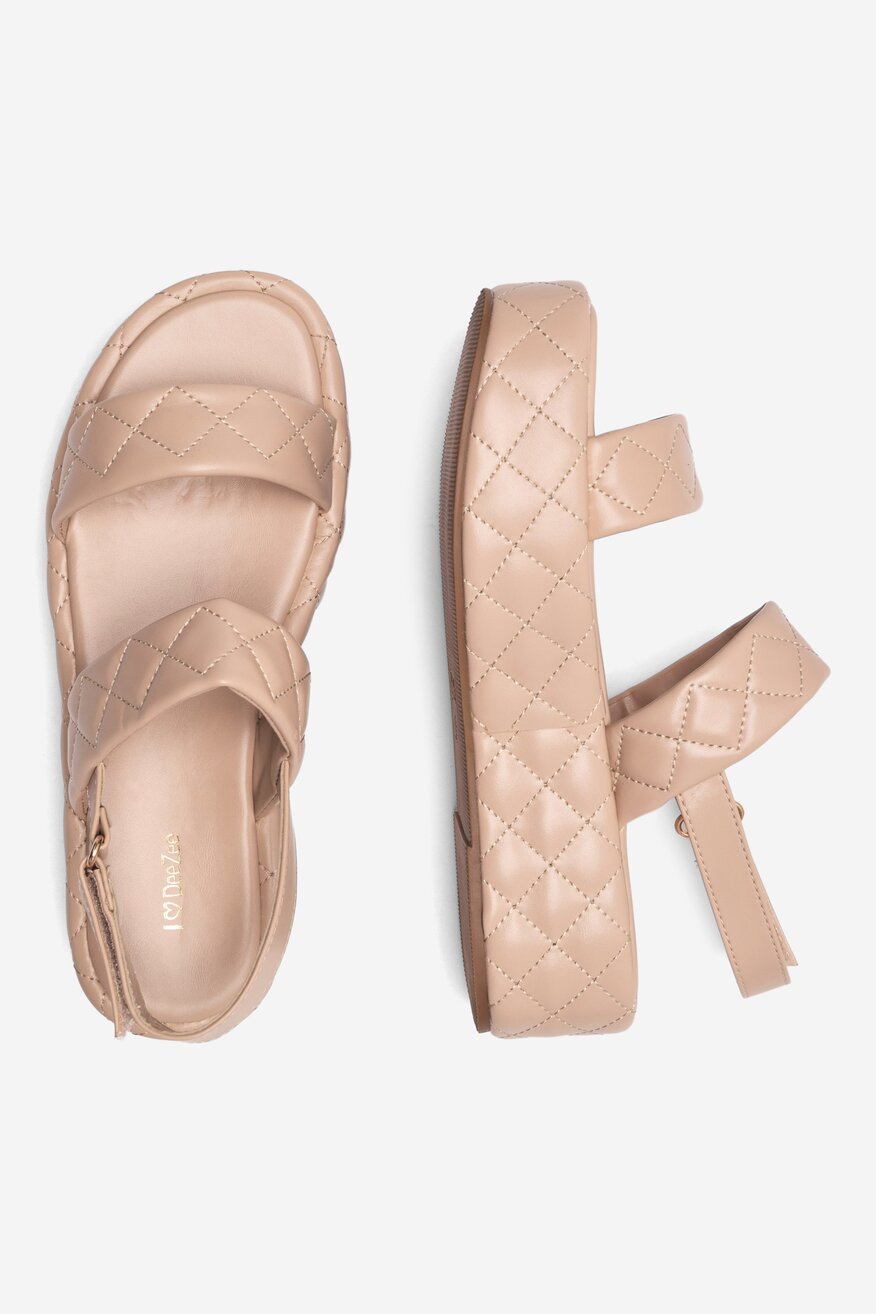 Sandały na platformie