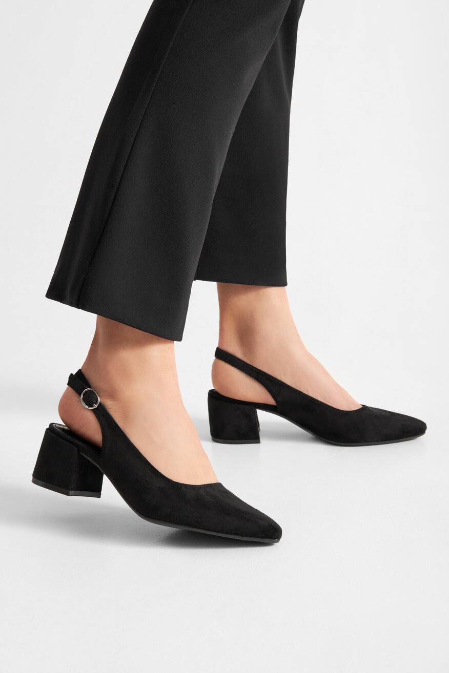 Czółenka na słupku