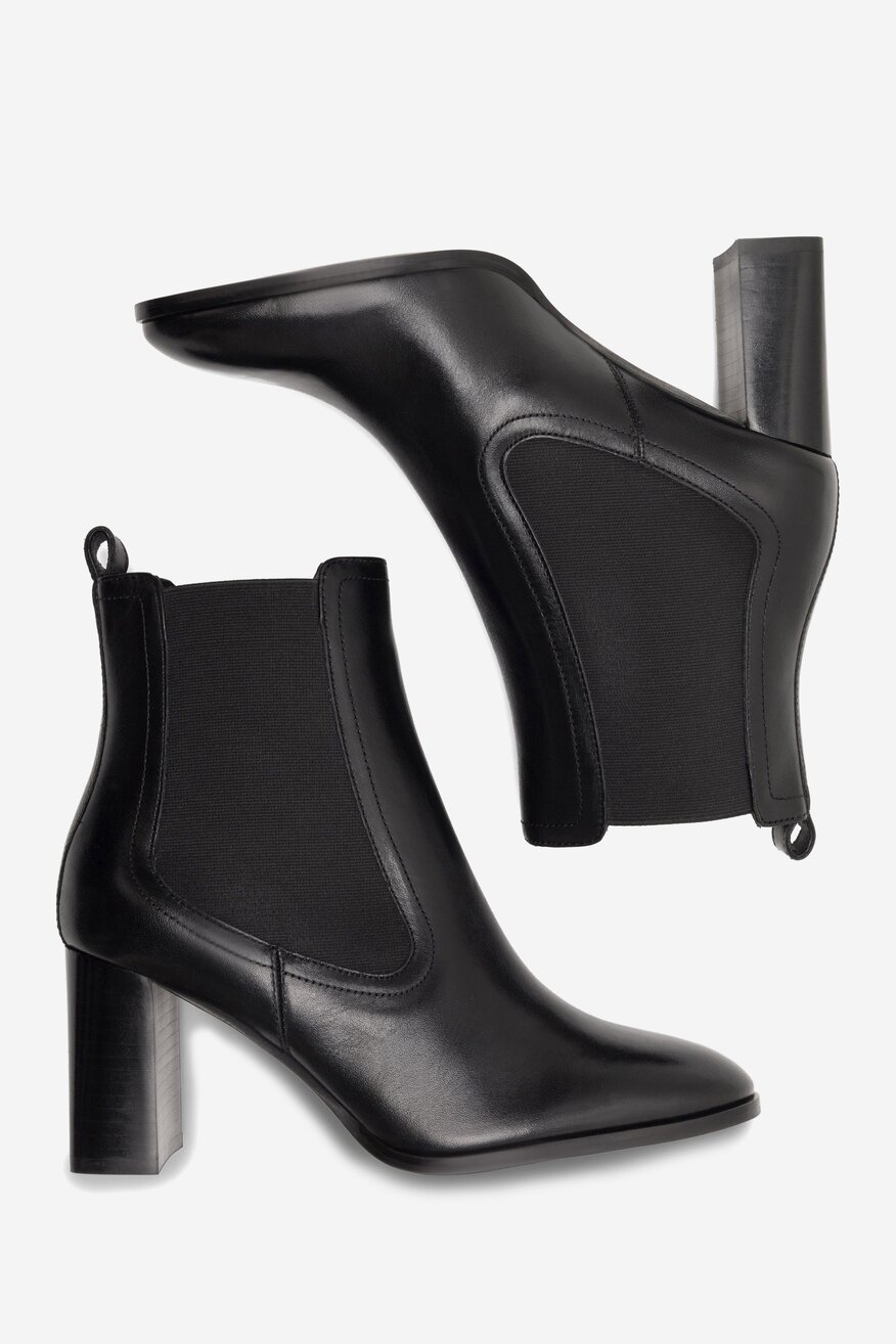 Botki skórzane na słupku