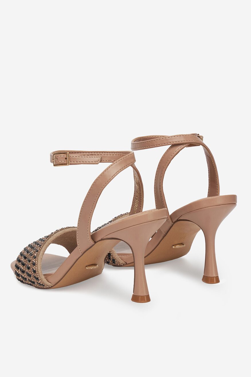Sandały na szpilce