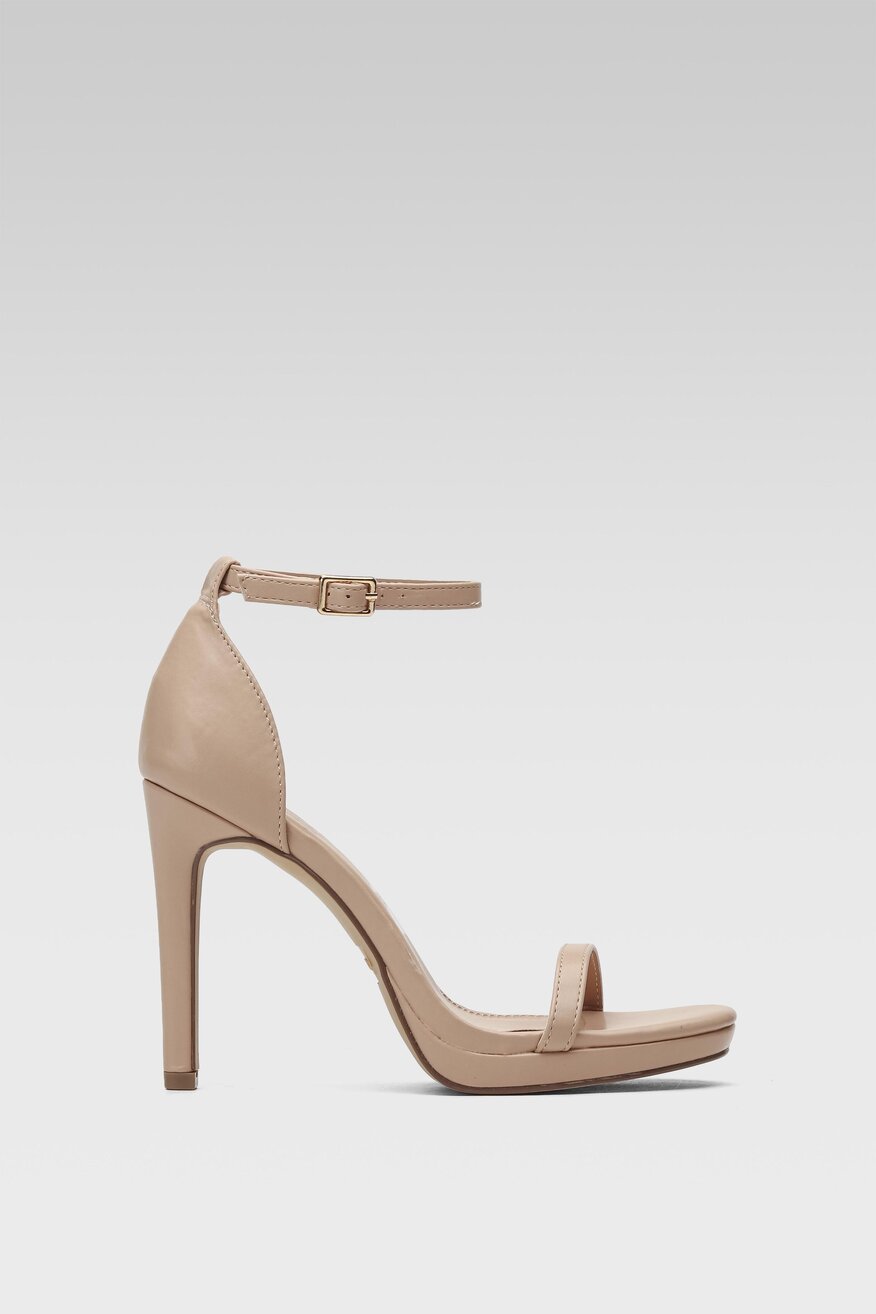 Sandały na szpilce