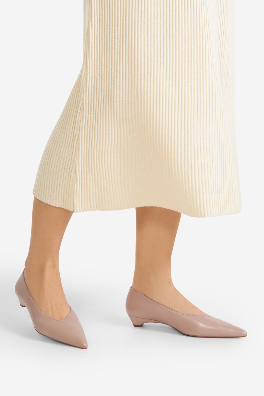 Czółenka skórzane