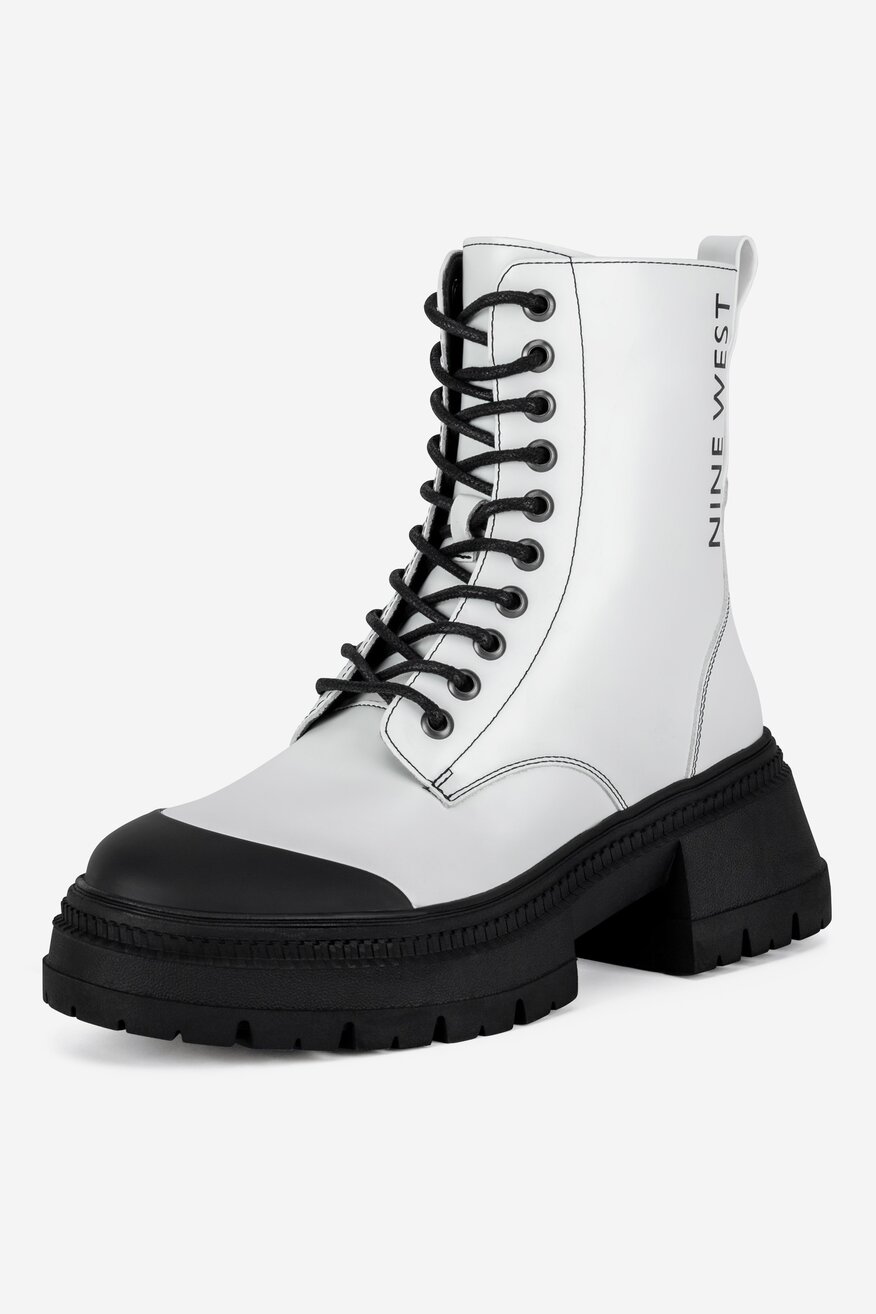 Trzewiki na grubej podeszwie