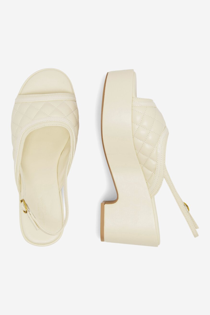 Sandały na platformie