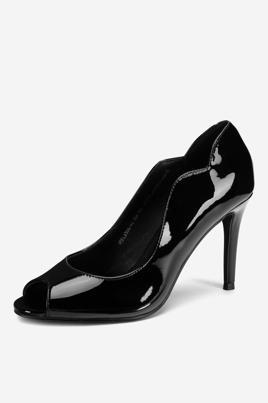 Czółenka skórzane