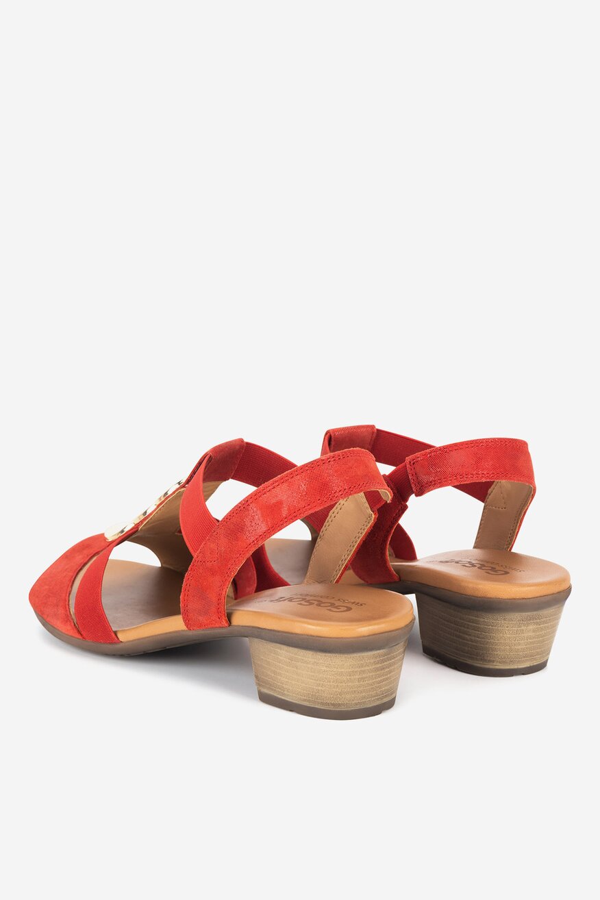 Sandały skórzane na obcasie