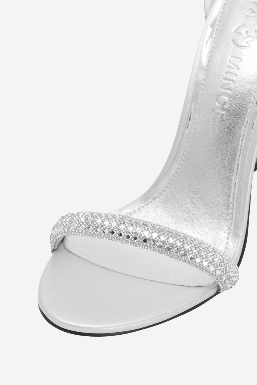 Sandały skórzane na szpilce